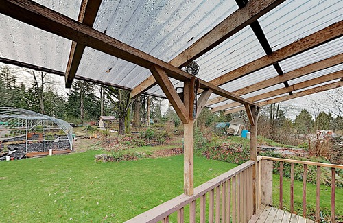 Highline House | Sparkling Home on Peaceful Nursery near Alki Beach & Downtown