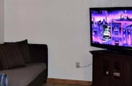 Livingston Apartment | Sparkly Clean - Private - Pets.. -See Our Video-Bison Trail- Livingston, Montana