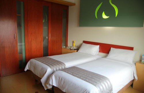 Old Jakarta Hotel | Sparks Life Jakarta, ARTOTEL Curated
