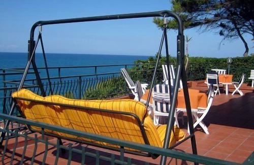 Costa Saracena-Castelluccio Villa | spectacular location directly above the sea, incredible view of the sea, Etna .