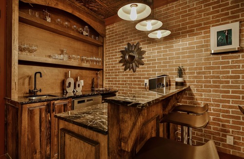 Mile End Condo | Speakeasy Bar hidden in Luxurious Mile End Loft!