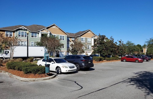 Southpoint Apartment | Special amenities (such as hot tub or deck)