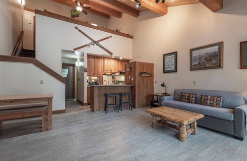 Truckee Condo | SPECIAL DISCOUNT on Penthouse in NorthstarVillage,a wonderful getaway