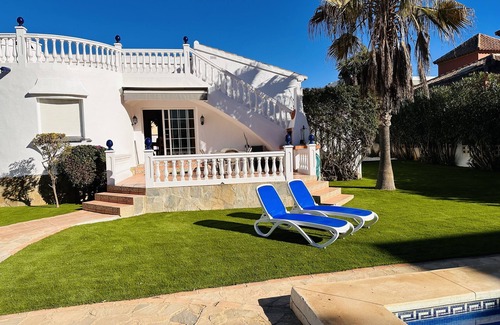 Urbanizacion Marbessa Villa | Special familyfriendly prices for this beautiful villa with pool, near the beach