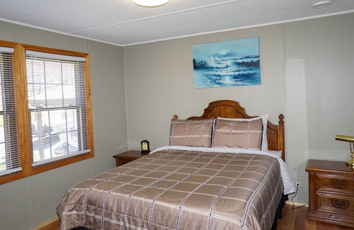 Almond Cottage | SPECIAL *January 20% off* Private Boat Dock