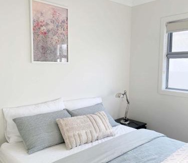 Melbourne Bed & Breakfast | Special offer! Jap-inspired stay with Lakeside view Room OR Entire House