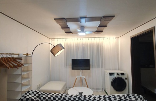 Chunggok-tong Apartment | Special Offer/Seongsu 7mins/3Rooms, 5Beds/Jamsil, COEX, Myeondong
