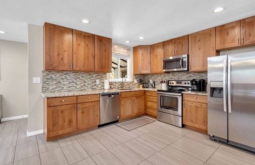West University House | *Special* Reno Retreat~UNR~Family~Downtown~Shops