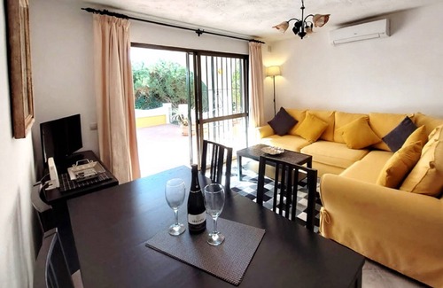 El Faro Apartment | Special Villa Apartment with Private Pool in El Faro near Beach & Restaurants