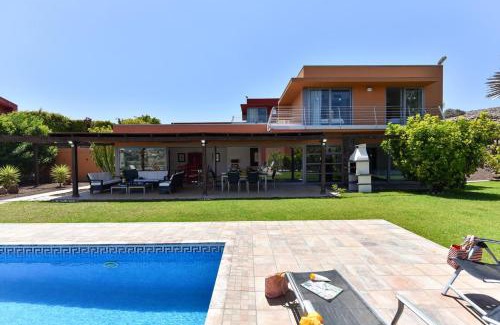 Salobre Villa | Specialodges by VillaGranCanaria