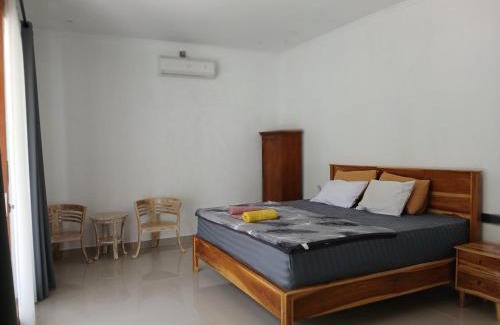 Kuta House | Specious living space- garden kuta