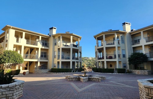 Lago Vista Condo | Spectacular 2-bedroom Lakefront Resort Type Condo in Lake Travis