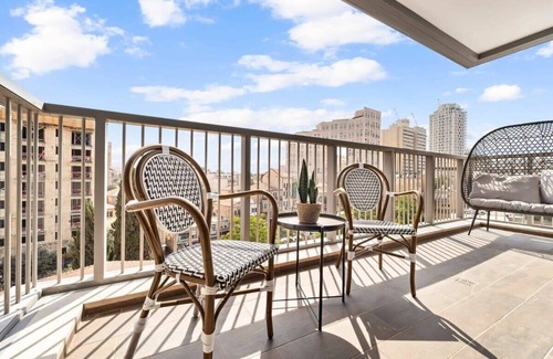 Nachlaot Condo | Spectacular 2 Bedroom In Savyon View