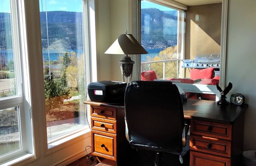 North End Condo | Spectacular, 2 bedroom resort Condo, on the waterway and beach front in Kelowna.