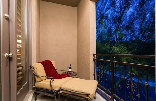 Talon Retreat House | Spectacular 2 BR Grayhawk Golf Getaway from the 18th Hole