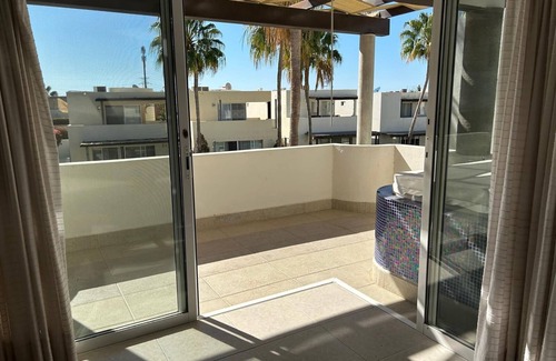 El Tezal Villa | Spectacular 3 Bedroom Villa