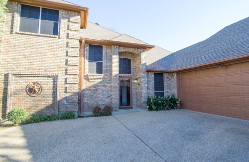 North Arlington House | Spectacular 3bdrm house close to Cowboy Stadium & The New Texas Live Arena