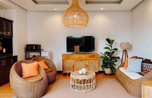 North Legian Villa | Spectacular 3BR w/Pool Villa Sriwedari in Central Seminyak