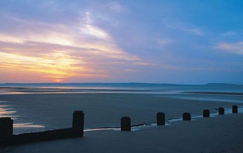 Bangor House | Spectacular 4 Bedroom Sea View Residential Home