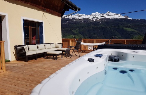 Les Chapelles House | Spectacular Barn Conversion With Fantastic Views and Hot Tub