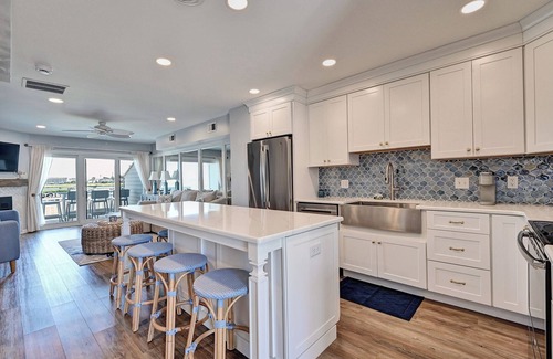 Fenwick Landing House | Spectacular Bay Views Near Fenwick Island - 3BR Coastal Retreat! Community Pool, WIFI, Beach Town, Shopping and Restaurants!