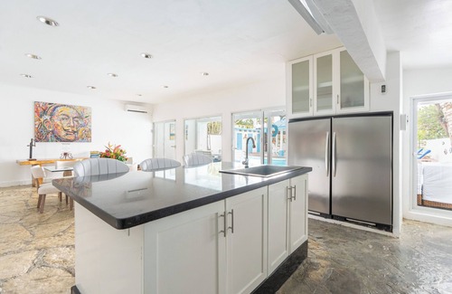 Juan Dolio Villa | Spectacular Beach front villa, 5 bedrooms. a piece of paradise