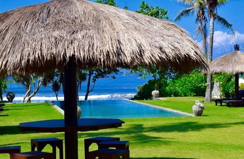 Kerambitan Villa | Spectacular Beachfront 5BR Villa, Tabanan - Perfect Getaway Spot!
