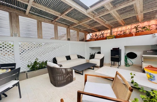 Chino House | Spectacular luxury home in historic downtown, San Diego neighborhood