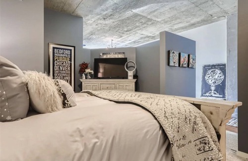 LoDo Condo | Spectacular Denver Downtown LoDo luxury condo at the GLASSHOUSE