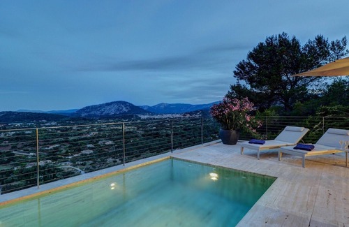 Urbanitzacio la Font Villa | Spectacular Pollensa House I Desirable Location | Corazon de Piedra |.