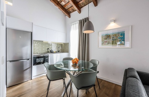La Roqueta Apartment | Spectacular renovated studio penthouse