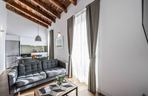 La Roqueta Apartment | Spectacular renovated studio penthouse