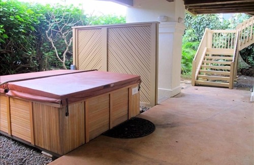 Waialua House | Spectacular Executive Beachfront Retreat