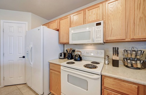 San Tan Valley House | Spectacular Golf Getaway and Fun in the Sun in Johnson Ranch!