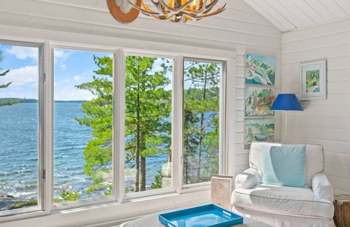Muskoka Lakes Cottage | Spectacular Lake Joseph