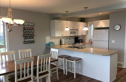 Central Okanagan Cottage | Spectacular Lake view Cottage!