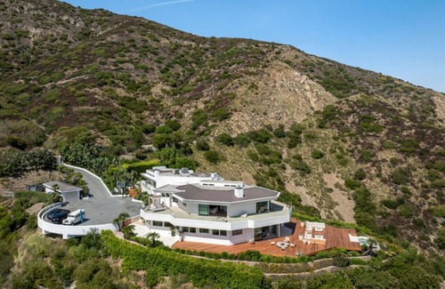 Western Malibu House | Spectacular Malibu Escape | 360 Ocean Views