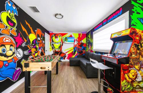 Westchester Villa | Spectacular Miami 12 mil to Downtown 5Bedrooms Game Room Heated Pool