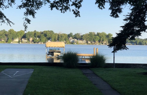 Paw Paw Lake Cottage | Spectacular Michigan Cottage on All Sports Paw Paw Lake