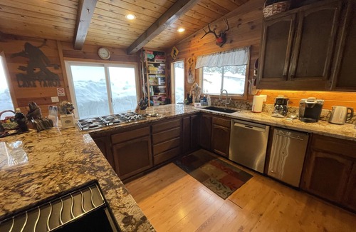 Upper Kingsbury House | Spectacular Mountain Home: Near Heavenly, Tahoe Rim Trail, Family Friendly, 10