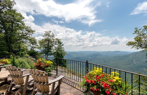 Cashiers House | Spectacular Mountain retreat- First time this home offered as a rental