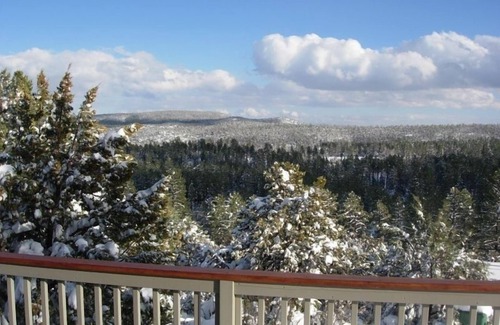 Pine Cabin | Spectacular Mountains & Sky Views, 5 min to: Town, ATV Trials & Natl Forest FUN
