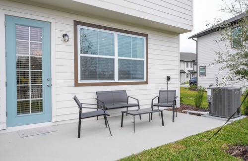 Davenport House | Spectacular New Family Home, very close to Disney: Your home away from home!