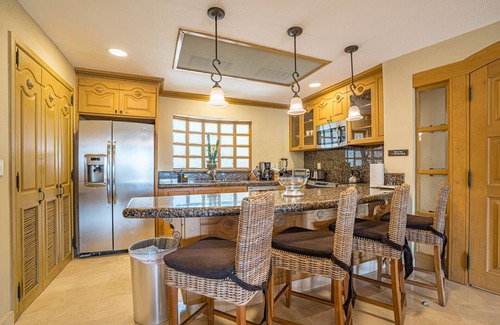 Los Cabos Condo | Spectacular OCEANFRONT - 2 Bedrooms, 4th Floor, Medano Beach & Lands End Views!
