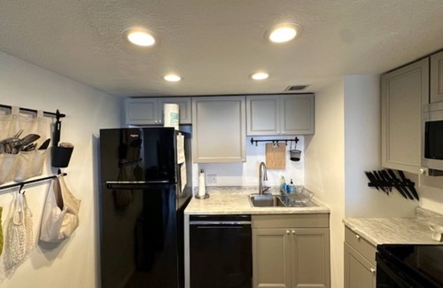 Ocean Breeze Estates Condo | SPECTACULAR OCEAN & POOL VIEW ORMOND BEACH 2/2 CONDO