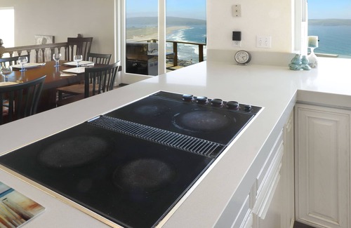Dillon Beach House | Spectacular Ocean Views