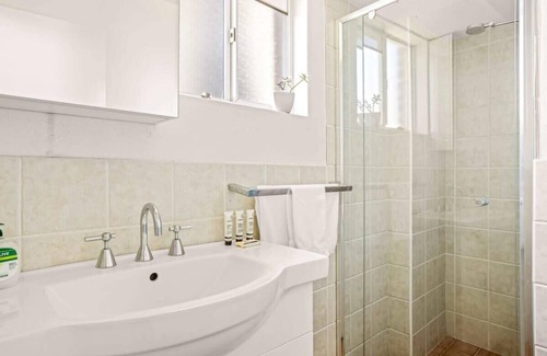 Wollongong CBD Apartment | Spectacular Ocean View Apartment North Wollongong