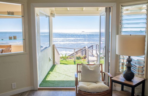 Sunset Palisades House | Spectacular Oceanfront Home with Private Beach Access