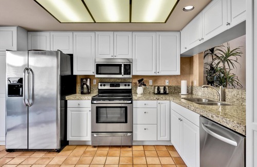 La Quinta House | Spectacular PGA West Stadium Course, Pond Front, Gas BBQ, Steps to Pool and Spa