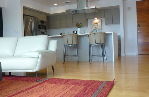 Roosevelt Condo | Spectacular Portland on The Park Unit with 2 Master Bedroom Suites